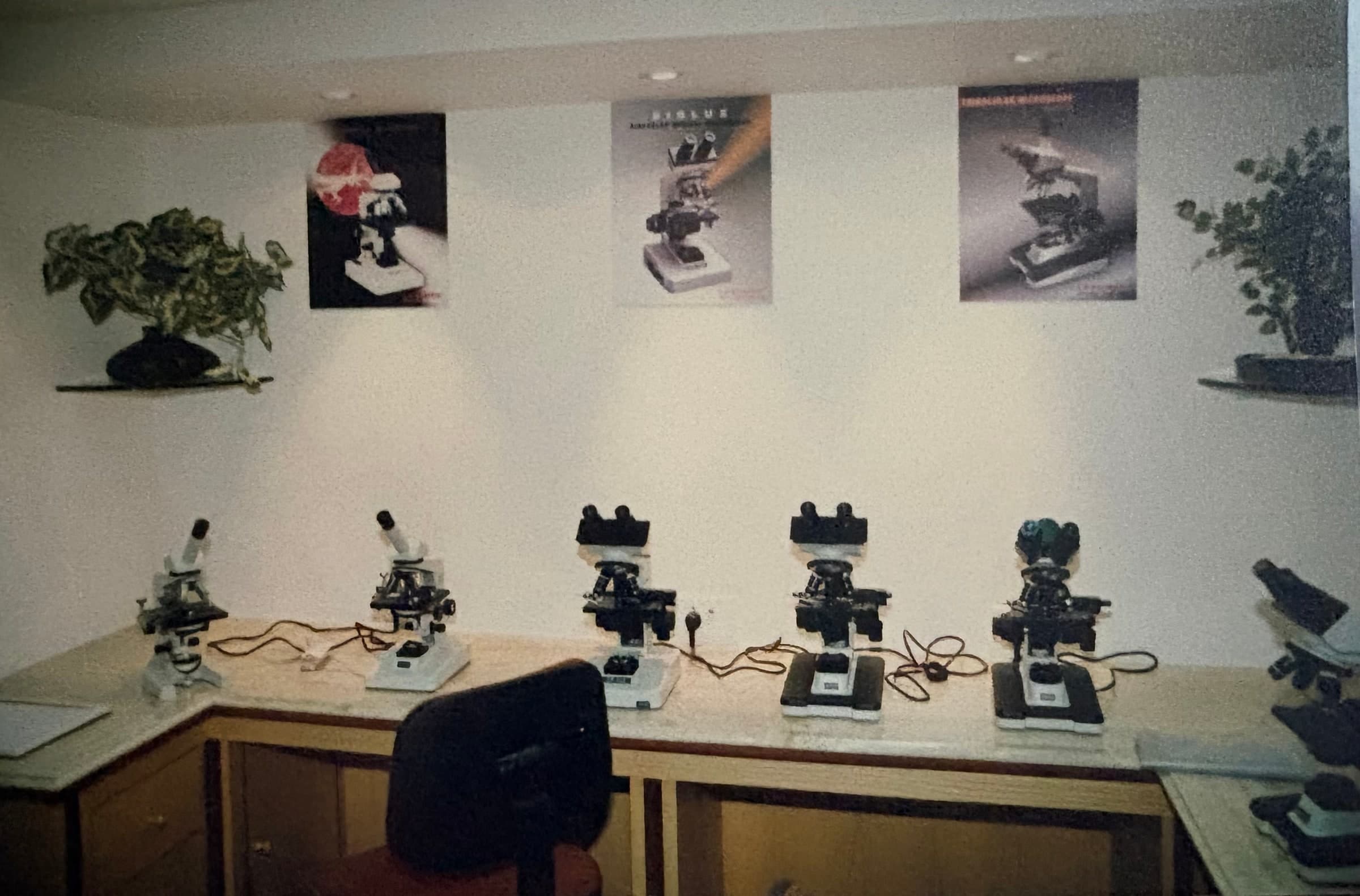 1996 showroom display of laboratory microscopes